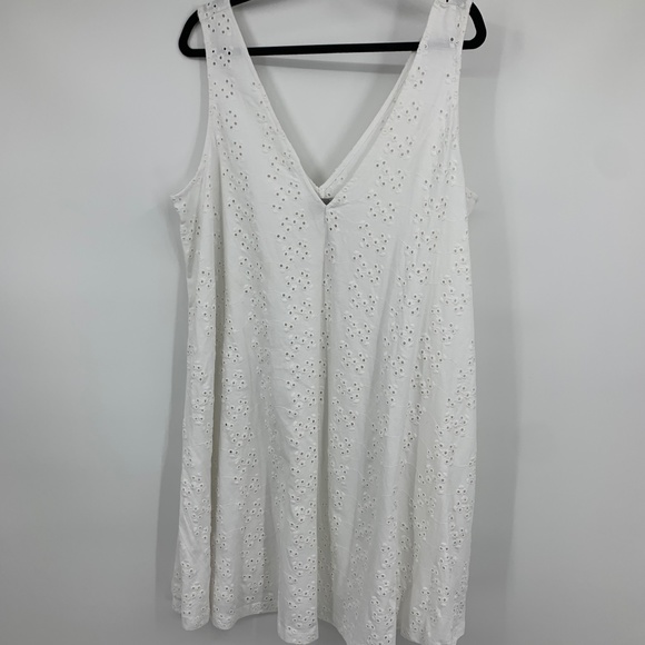 NEW ASOS dress 12 curve  white sleevelsss cutout - Picture 1 of 7